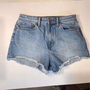 PINK Victoria’s Secret Denim Shorts Women 10 NWT Light Wash Raw Hem High Rise